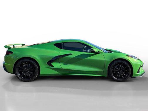 2026 Chevrolet Corvette Stingray w/2LT