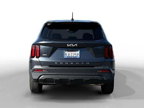 2022 Kia Sorento LX