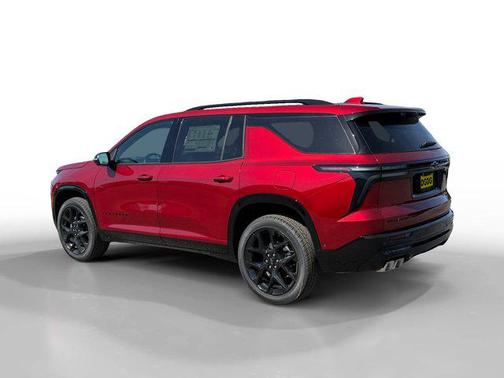 Radiant Red Tintcoat 2026 Chevrolet Traverse RS