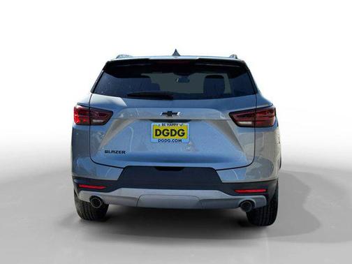 Sterling Gray Metallic 2026 Chevrolet Blazer 2LT