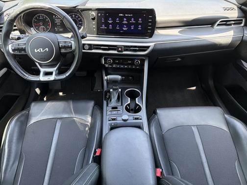 Glacial White Pearl 2022 Kia K5 GT-Line
