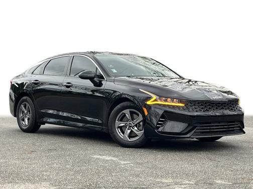 2022 Kia K5 LXS