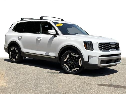 Glacial White Pearl 2024 Kia Telluride S