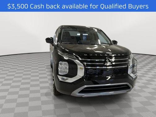 Black 2026 Mitsubishi Outlander SE