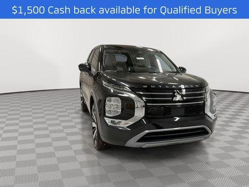 2026 Mitsubishi Outlander SE