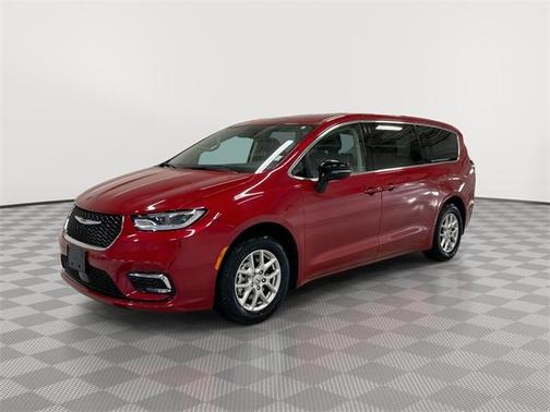 2024 Chrysler Pacifica Touring-L