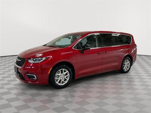 2024 Chrysler Pacifica Touring-L