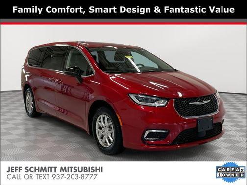 2024 Chrysler Pacifica Touring-L