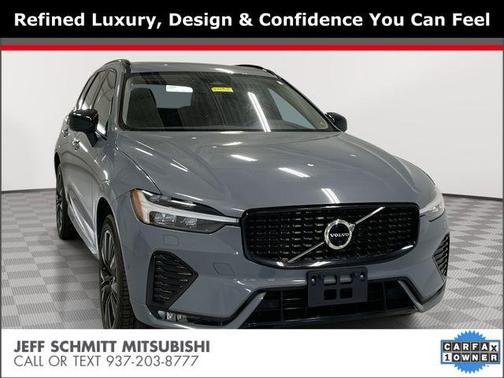 2023 Volvo XC60 B5 Plus Dark Theme