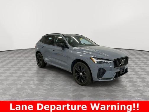 2023 Volvo XC60 B5 Plus Dark Theme