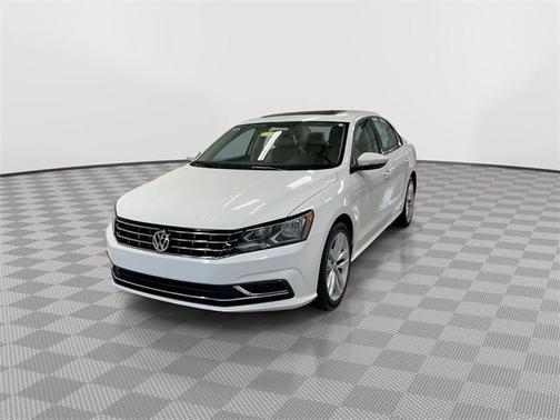 2019 Volkswagen Passat 2.0T Wolfsburg