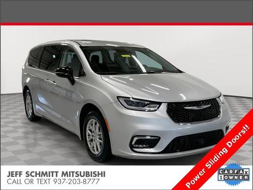 2024 Chrysler Pacifica Touring-L