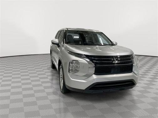 2025 Mitsubishi Outlander PHEV ES