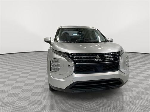 2025 Mitsubishi Outlander PHEV ES