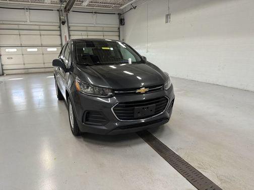 Nightfall Gray Metallic 2020 Chevrolet Trax LS
