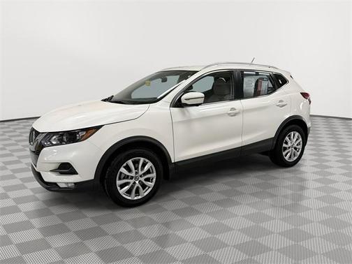 2022 Nissan Rogue Sport SV