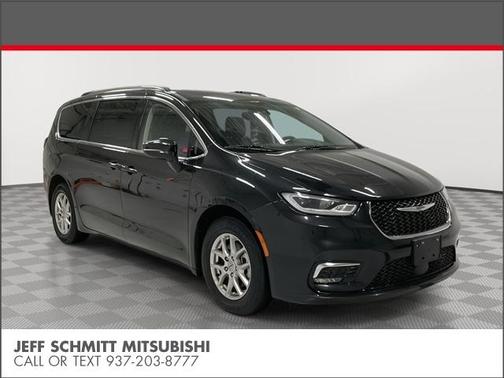 2022 Chrysler Pacifica Touring-L