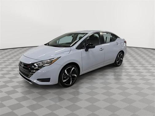 2025 Nissan Versa 1.6 SR