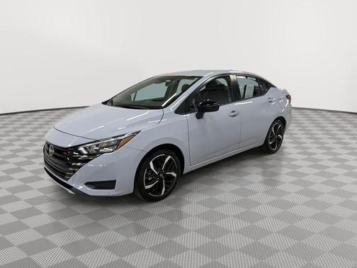 2025 Nissan Versa 1.6 SR