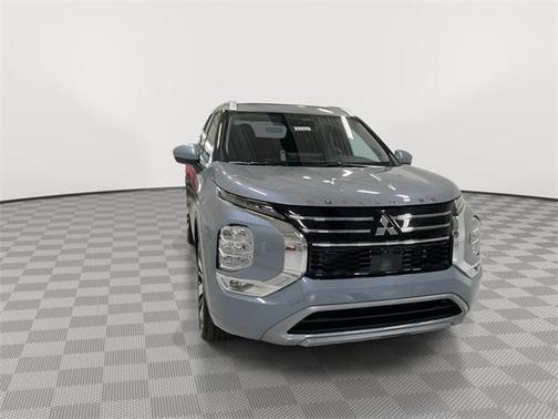 2025 Mitsubishi Outlander SEL