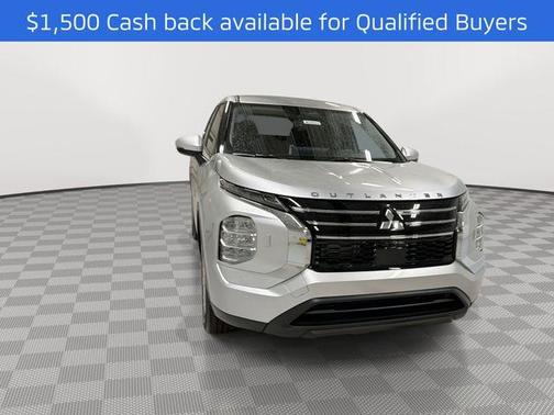 Alloy Silver Metallic 2026 Mitsubishi Outlander ES
