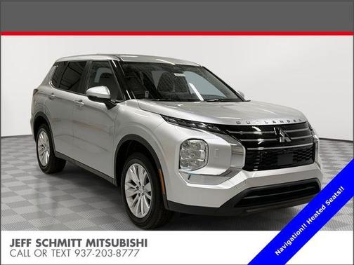 2026 Mitsubishi Outlander ES