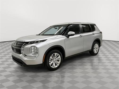 2026 Mitsubishi Outlander ES