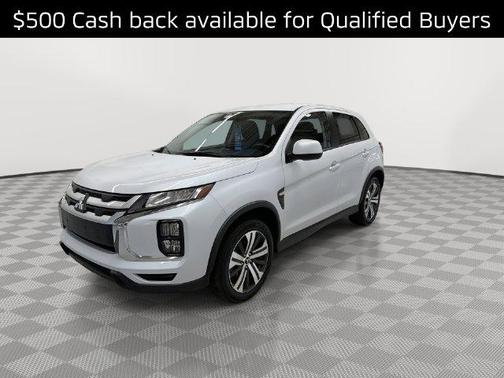 White 2027 Mitsubishi Outlander Sport 2.0 ES