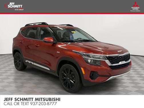 Mars Orange 2023 Kia Seltos Nightfall