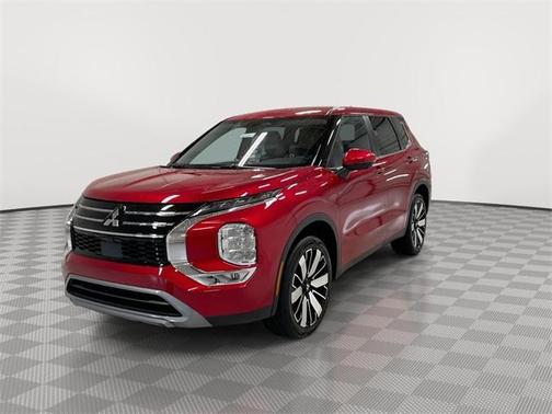 2025 Mitsubishi Outlander SE
