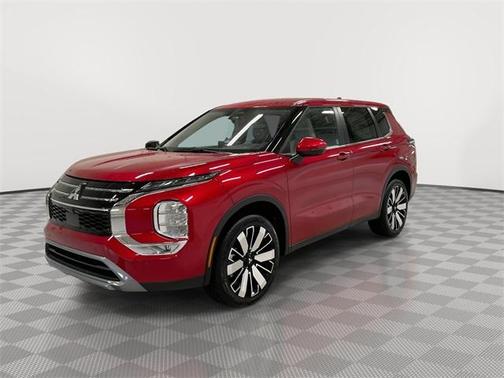 2025 Mitsubishi Outlander SE
