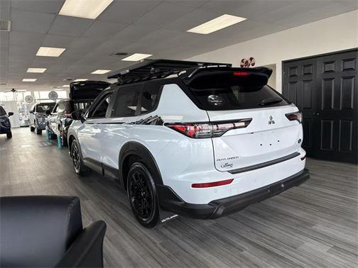 2026 Mitsubishi Outlander Trail Edition