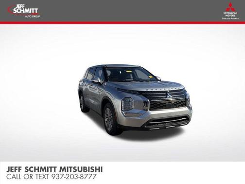 2024 Mitsubishi Outlander ES