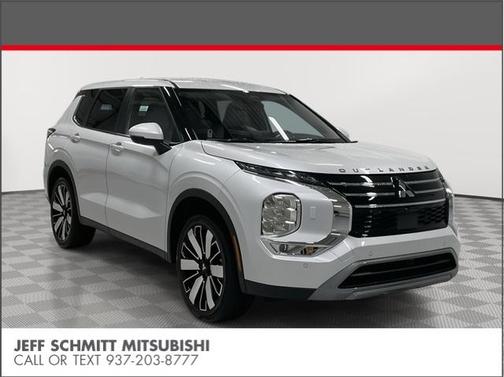 2025 Mitsubishi Outlander SE