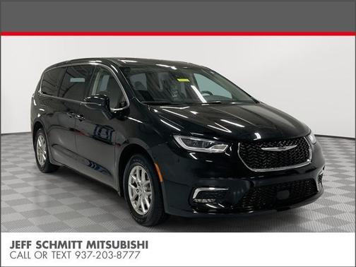 2024 Chrysler Pacifica Touring-L