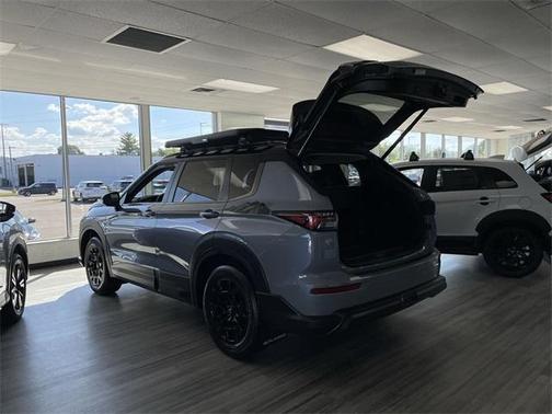 2025 Mitsubishi Outlander Trail Edition