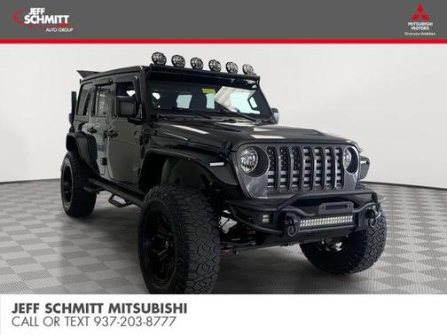 Granite Crystal Clearcoat Metallic 2019 Jeep Wrangler Unlimited Sahara