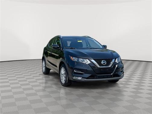 2022 Nissan Rogue Sport SV