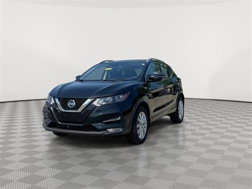 2022 Nissan Rogue Sport SV