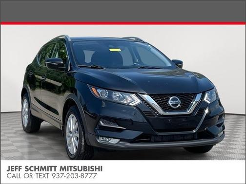 2022 Nissan Rogue Sport SV