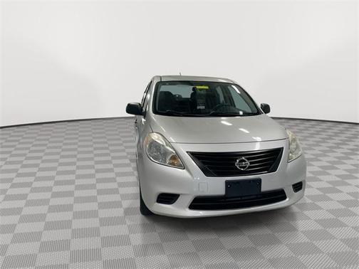 2013 Nissan Versa 1.6 S