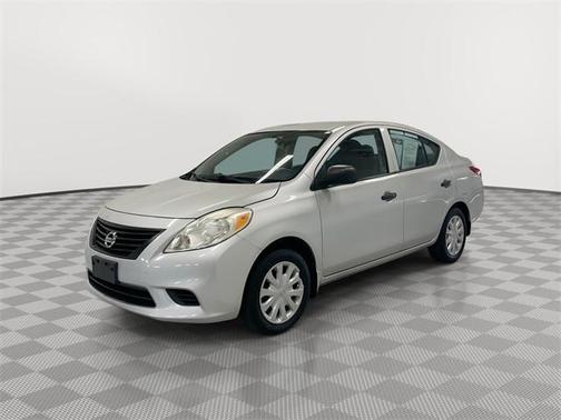 2013 Nissan Versa 1.6 S