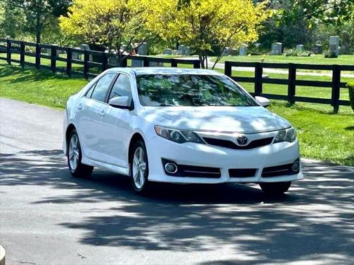 2014 Toyota Camry SE Sport