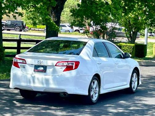 2014 Toyota Camry SE Sport