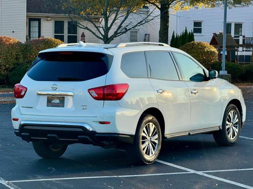 2020 Nissan Pathfinder SV 4WD