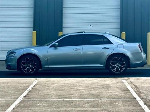 2016 Chrysler 300 S