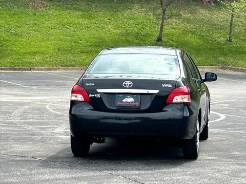 2009 Toyota Yaris Base