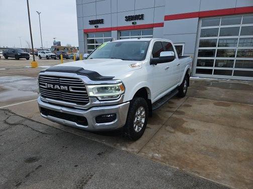 2019 RAM 2500 Laramie Crew Cab 4x4 6'4' Box
