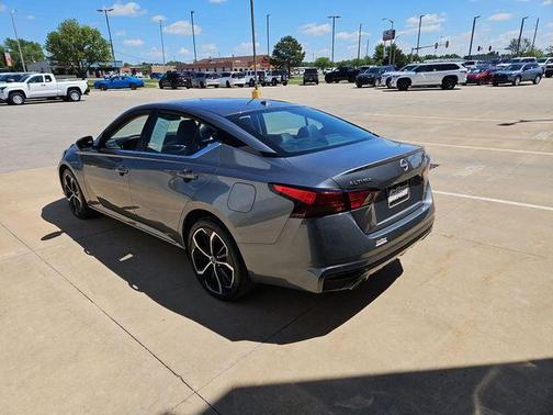 Gun Metallic 2023 Nissan Altima SR Intelligent AWD