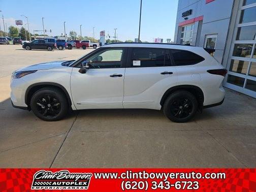 2025 Toyota Highlander Hybrid XLE